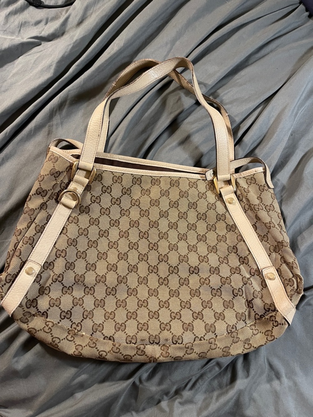 Gucci GG Canvas Medium Abbey Shoulder Bag